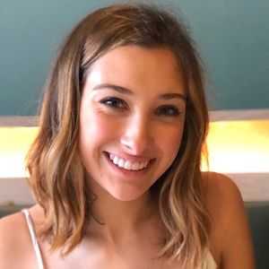 Meet your Posher, Caroline